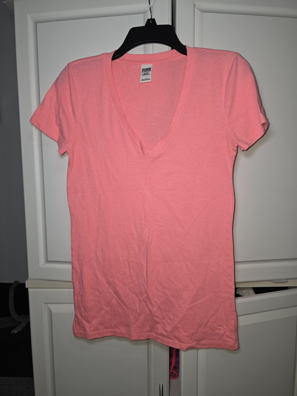 PINK Victoria's Secret Coral Pink V-Neck Short Sleeve Tee
